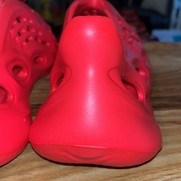 EVA Foam Slippers Slip-On Clog Foam Runner RNNR New size 13 Red Vermilion - Picture 14 of 17